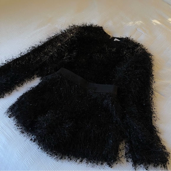 Brand New- Saint Art Feather Set🖤✨ - Picture 15 of 16